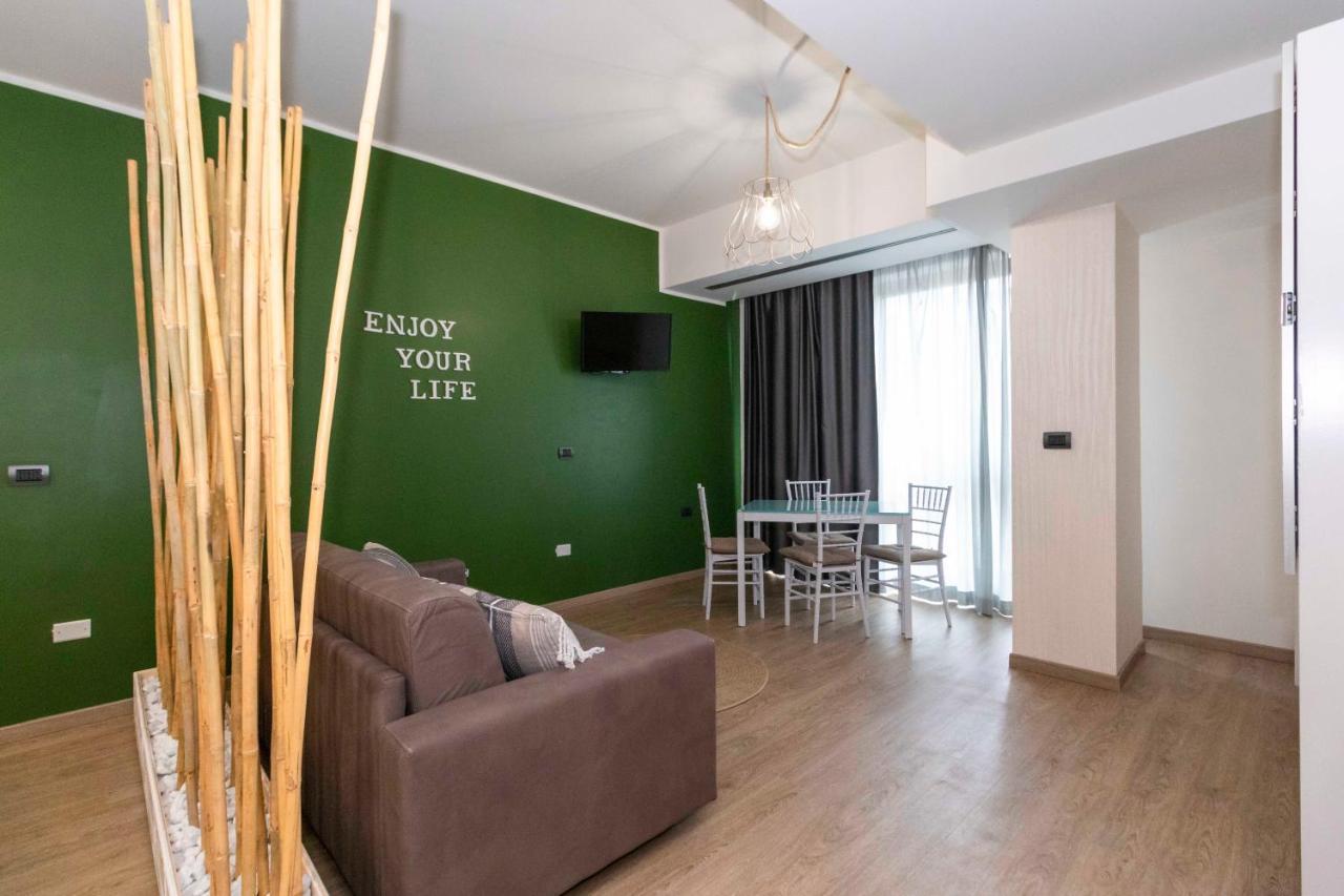 Enjoy Room- Appartamento Con Parcheggio Gratuito E Colazione Deliziosa ! Turín Exterior foto