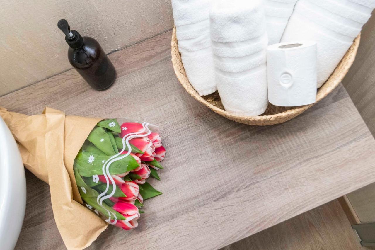 Enjoy Room- Appartamento Con Parcheggio Gratuito E Colazione Deliziosa ! Turín Exterior foto